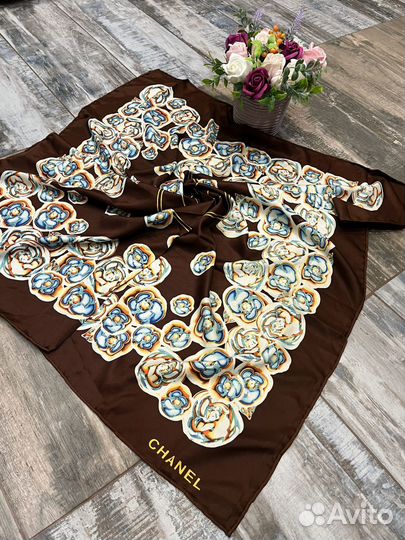Шелковый платок шаль Chanel коричневый