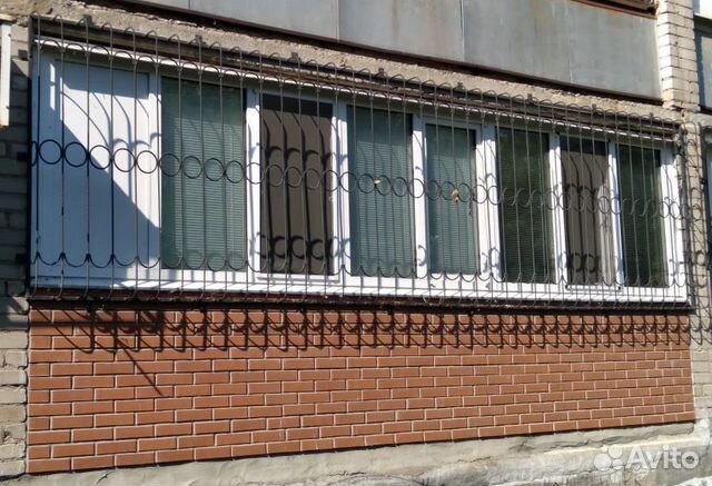 Решетки на окна, лоджии N 1135 прямые