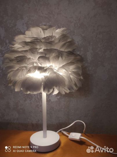 Светильник с перьями разные цвета