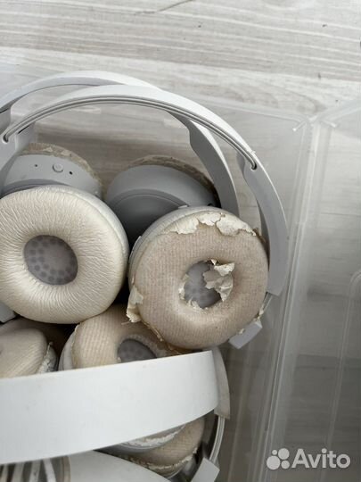 Беспроводные и проводные наушники JBL (8 шт)