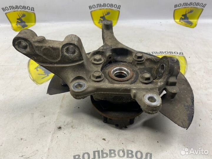 Кулак поворотный передний правый Ford Explorer 5