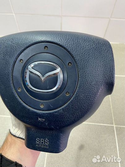 Подушка безопасности в руль Mazda Demio DY3W