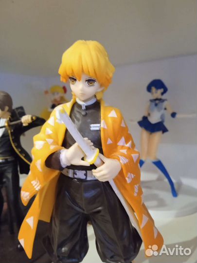 Фигурка аниме Дзеницу Клинок рассекающих демонов