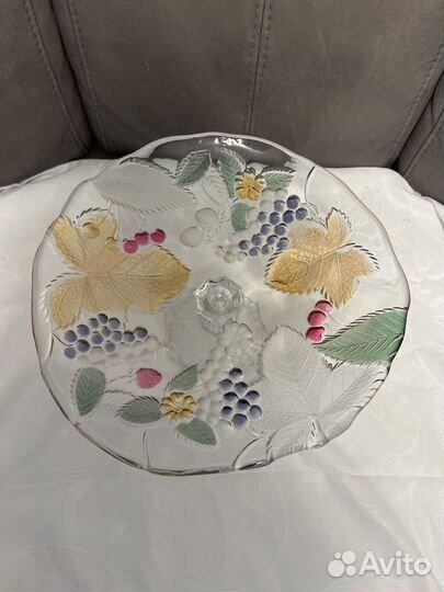 Фруктовница на ножке