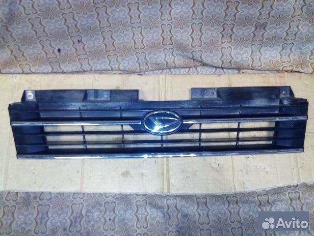 Решетка радиатора Daihatsu Pyzar