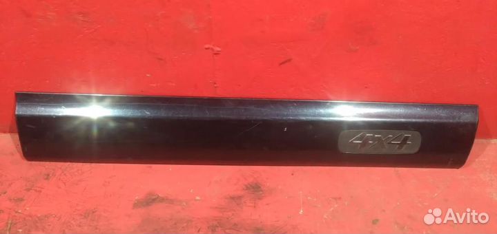 Шевроле Нива молдинг двери передний правый синий