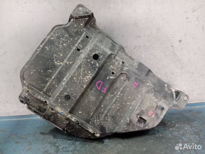 Защита днища правая Honda Civic 8 4D FD