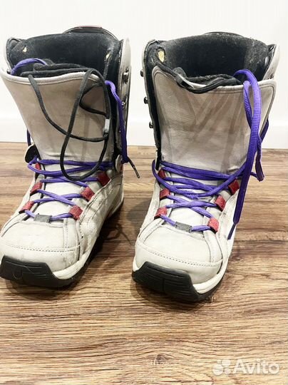 Продам сноубордические ботинки