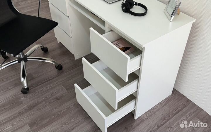 Стол письменный белый в наличии
