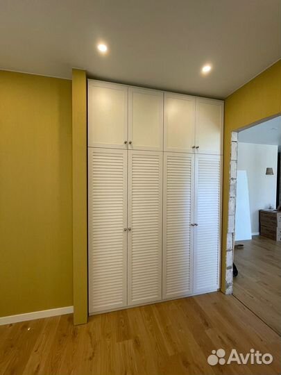 Встраиваемый шкаф