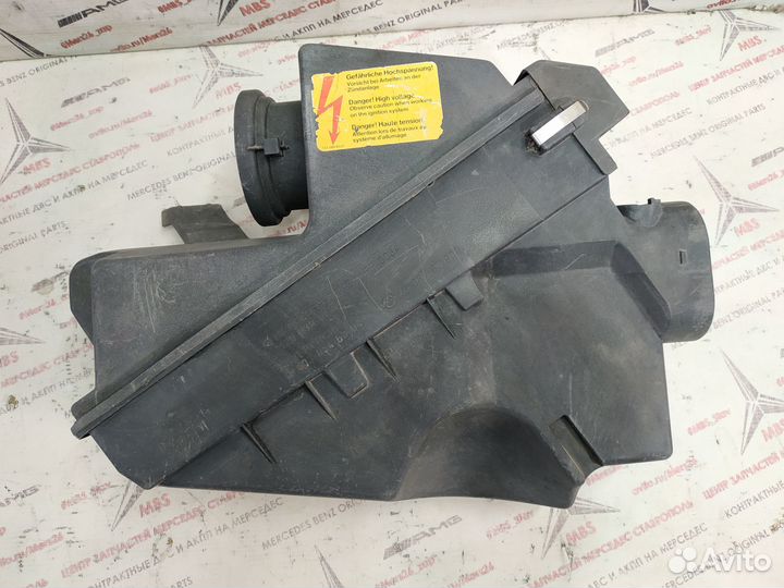 Корпус воздушного фильтра m120 w140 Mercedes