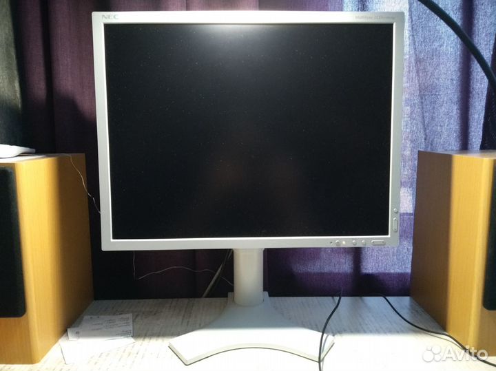 Монитор NEC 2190UXp 21.3