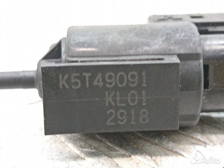 Клапан воздушный для Mazda Premacy KL0118741