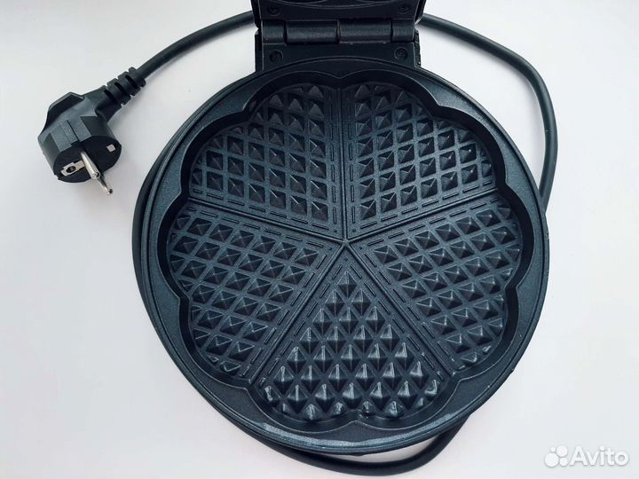 Вафельница Clatronic WA 3492