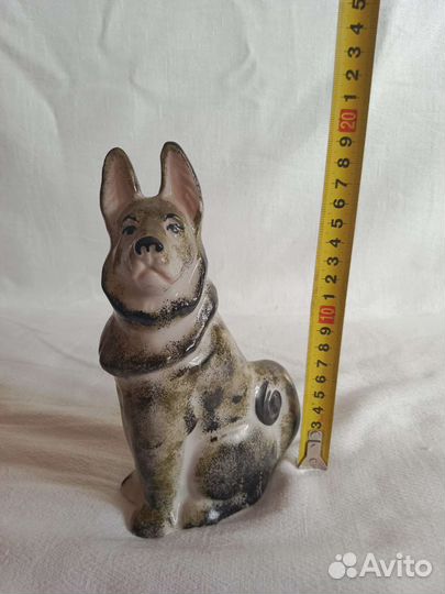 Фарфоровые статуэтки собак