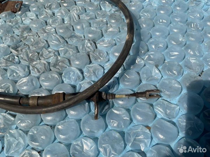 Трос ручника правый Infiniti Ex35 J50 3 2008