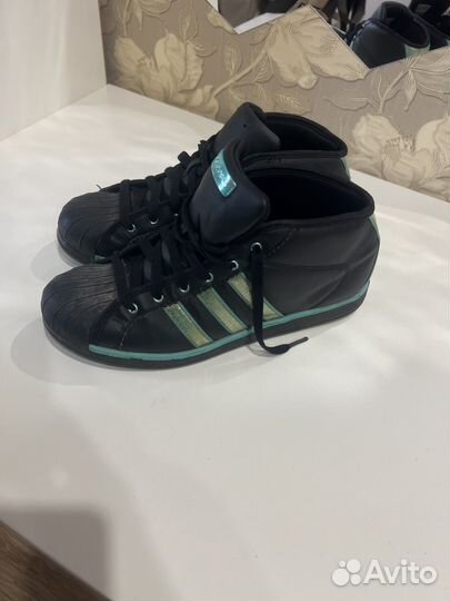 Кроссовки adidas 39р