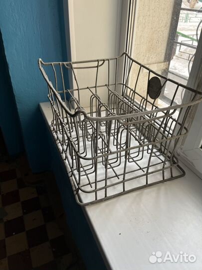 Ящик металлический для молочных бутылок