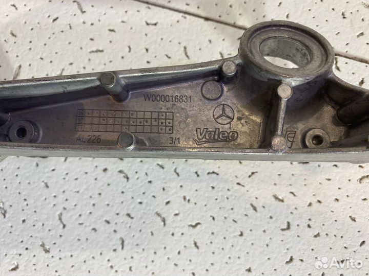 Трапеция стеклоочистителя Мерседес GLA,176 CLA, A