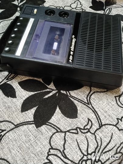 Кассетный магнитофон Легенда 404