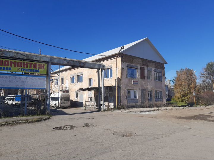 Гараж, > 30 м²