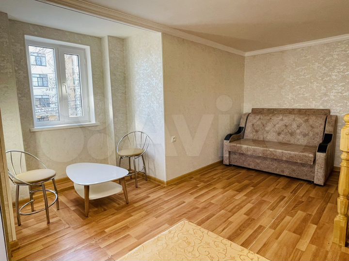 2-к. квартира, 60 м², 2/2 эт.