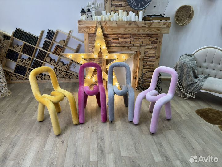 Дизайнерские стулья moustache bold chair