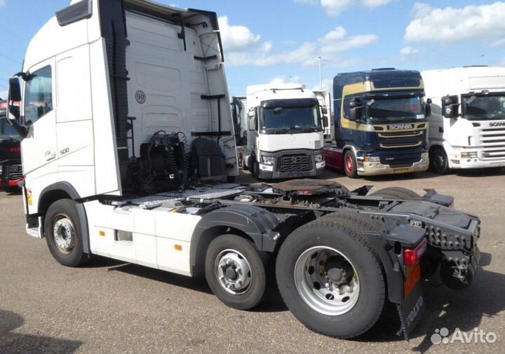 В разборке грузовик Volvo,FH с 2013