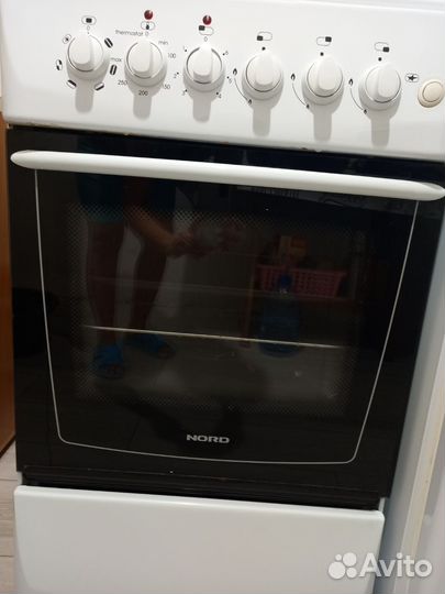 Газовая плита с электрической духовкой