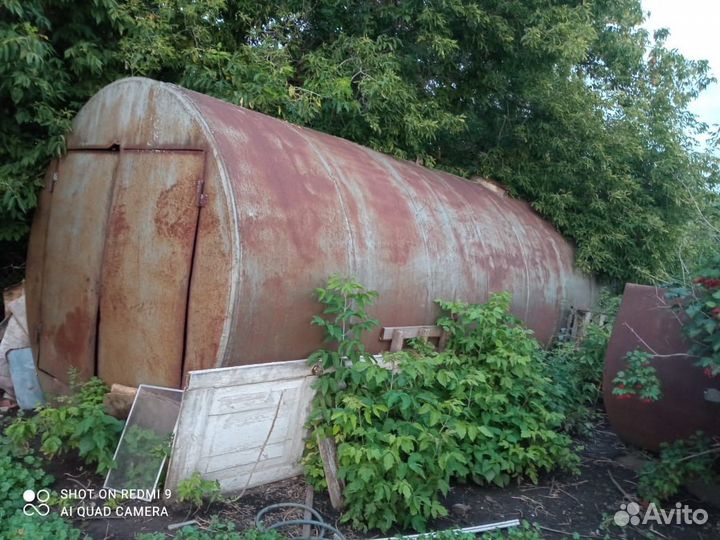 Цистерна емкость бочка