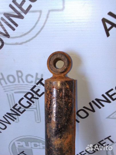 Стойка амортизатор задняя Mitsubishi L200