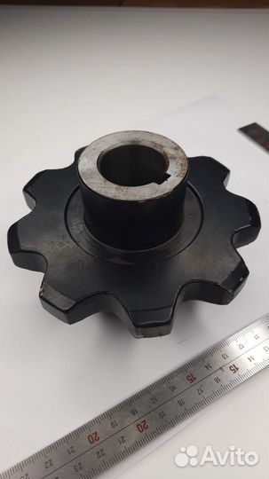 417785 Звездочка элеватора CNH