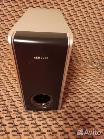 Сабвуфер Samsung