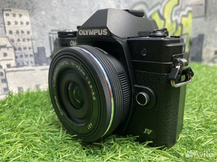 Olympus OM-D E-M10 Mark IV kit 14-42mm Новый