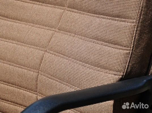 Офисное кресло 