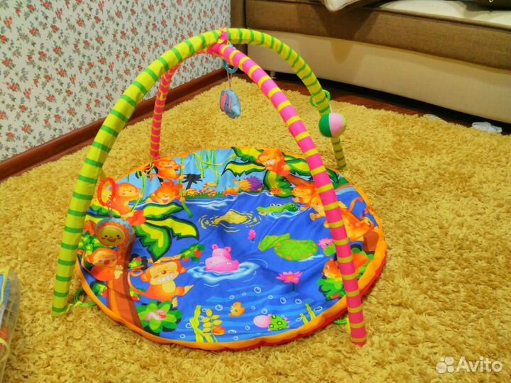 Развивающий коврик