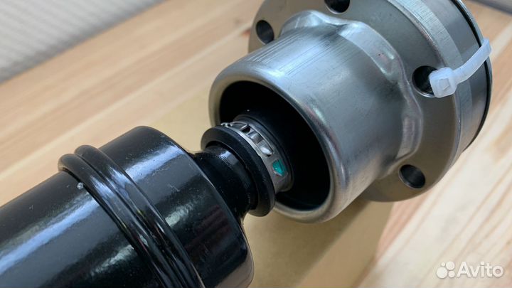 Карданный вал передний Мерседес 164 ML GL