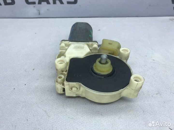 Моторчик стеклоподъемника передний левый Bmw 5 E60