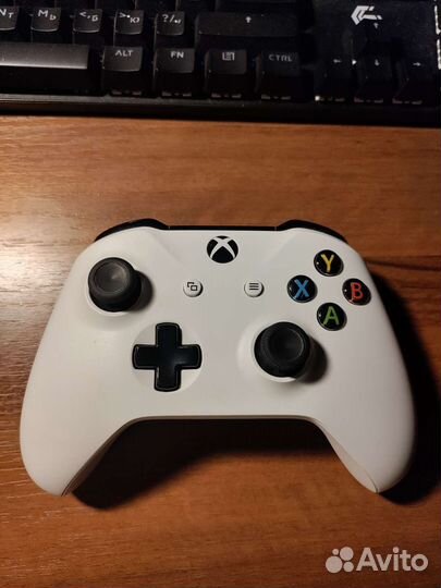 Геймпад Xbox One