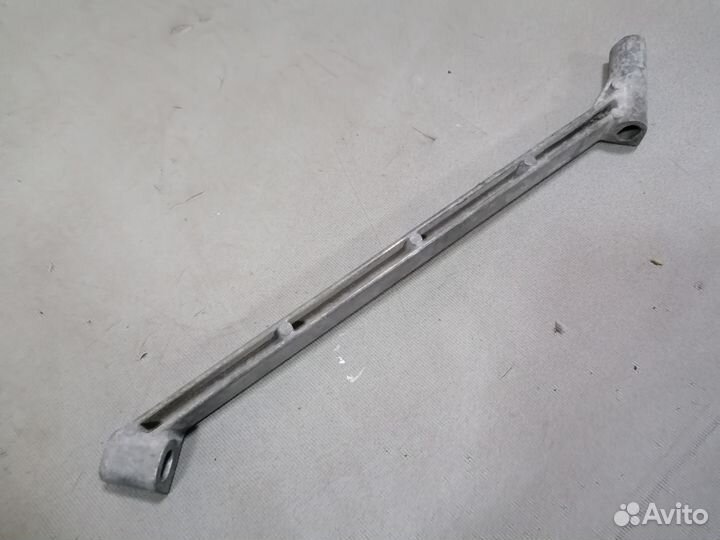 Кронштейн генератора Renault Megane II 2003-2009