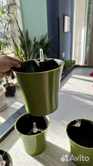 Кашпо с автополивом