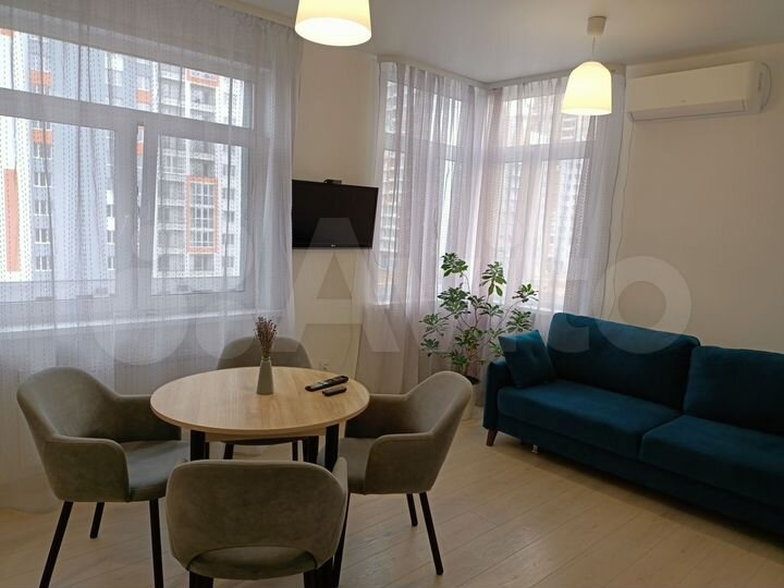 2-к. квартира, 65 м², 4/19 эт.