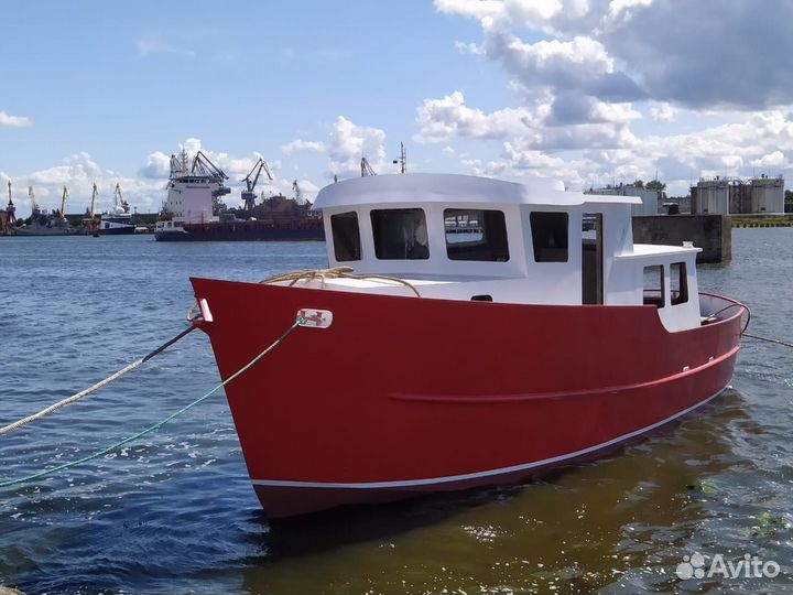 Новая траулерная яхта 