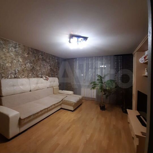 2-к. квартира, 58 м², 3/10 эт.