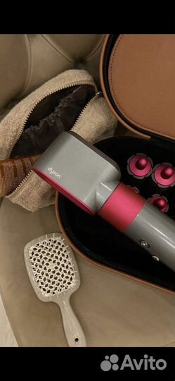 Фен щетка dyson