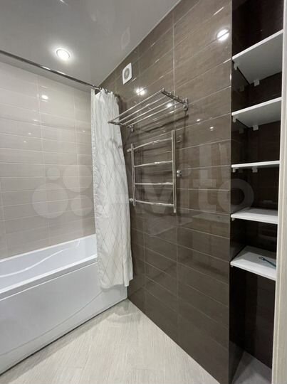 2-к. квартира, 70 м², 13/16 эт.