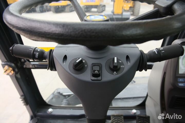 Колёсный экскаватор XCMG XE180WD, 2023