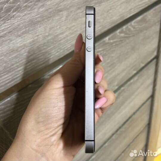 Телефон iPhone