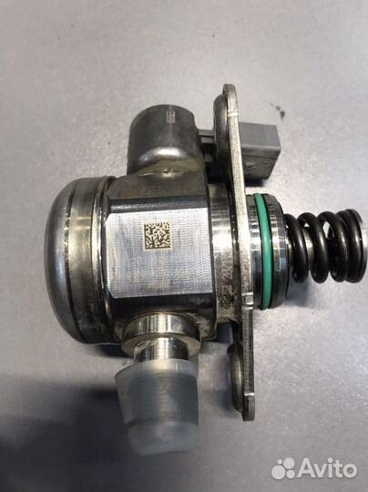 Топливный насос высокого давления Mercedes М276