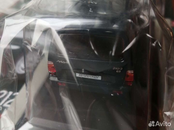 1\43 ваз-21220 Надежда Автолегенды №12